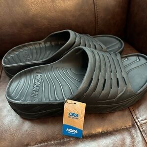 NWT Hoka Ora Recovery Slides size 14 black